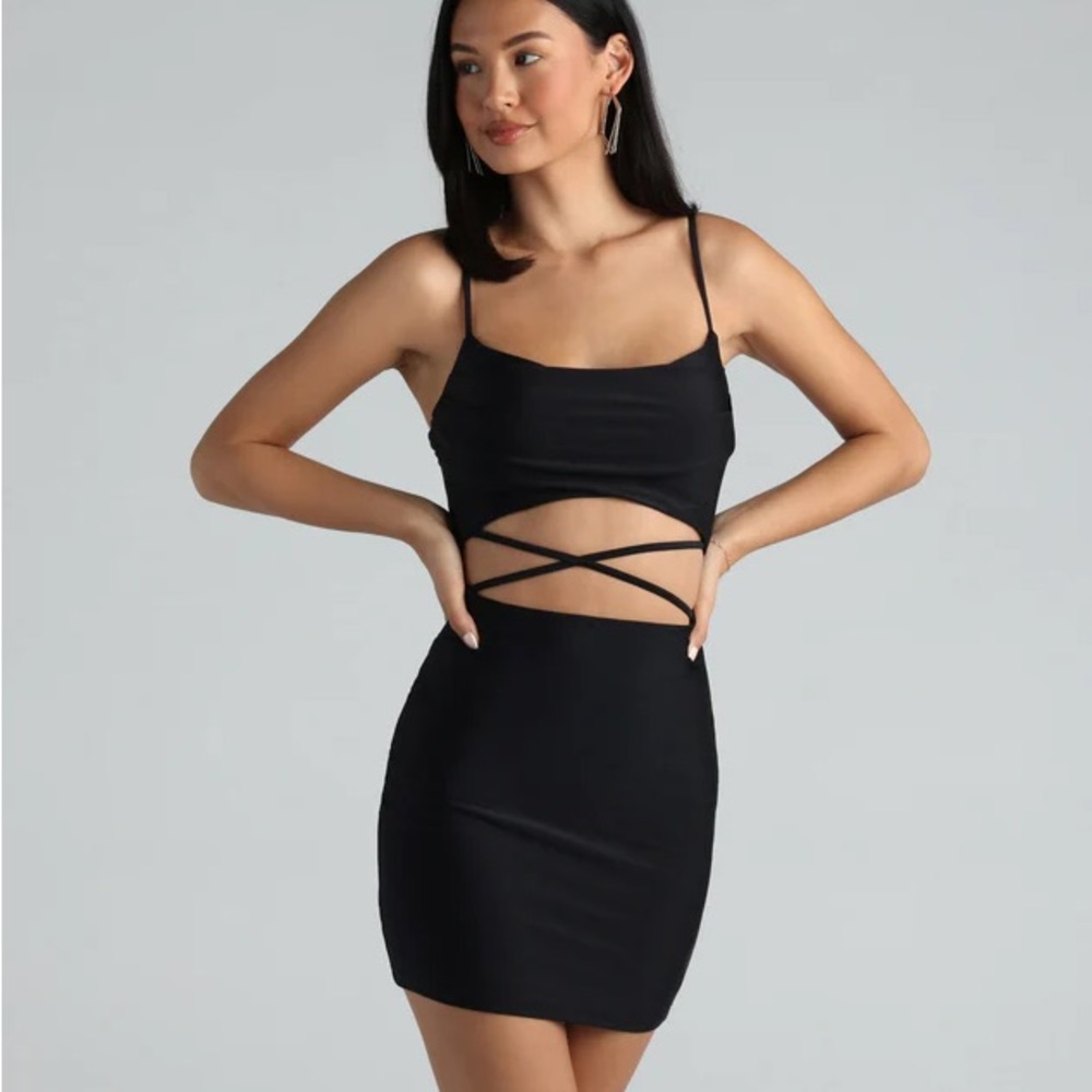 NWT windsor party town v-neck cutout mini dress